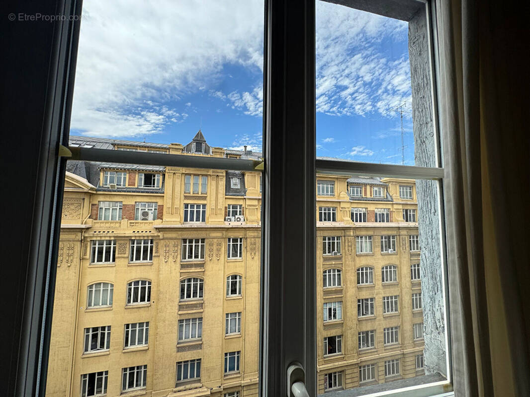 Appartement à PARIS-10E