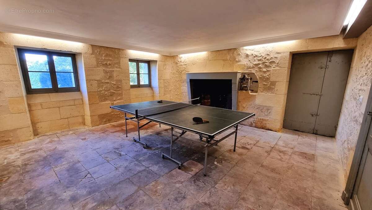 Maison à SAINT-EMILION