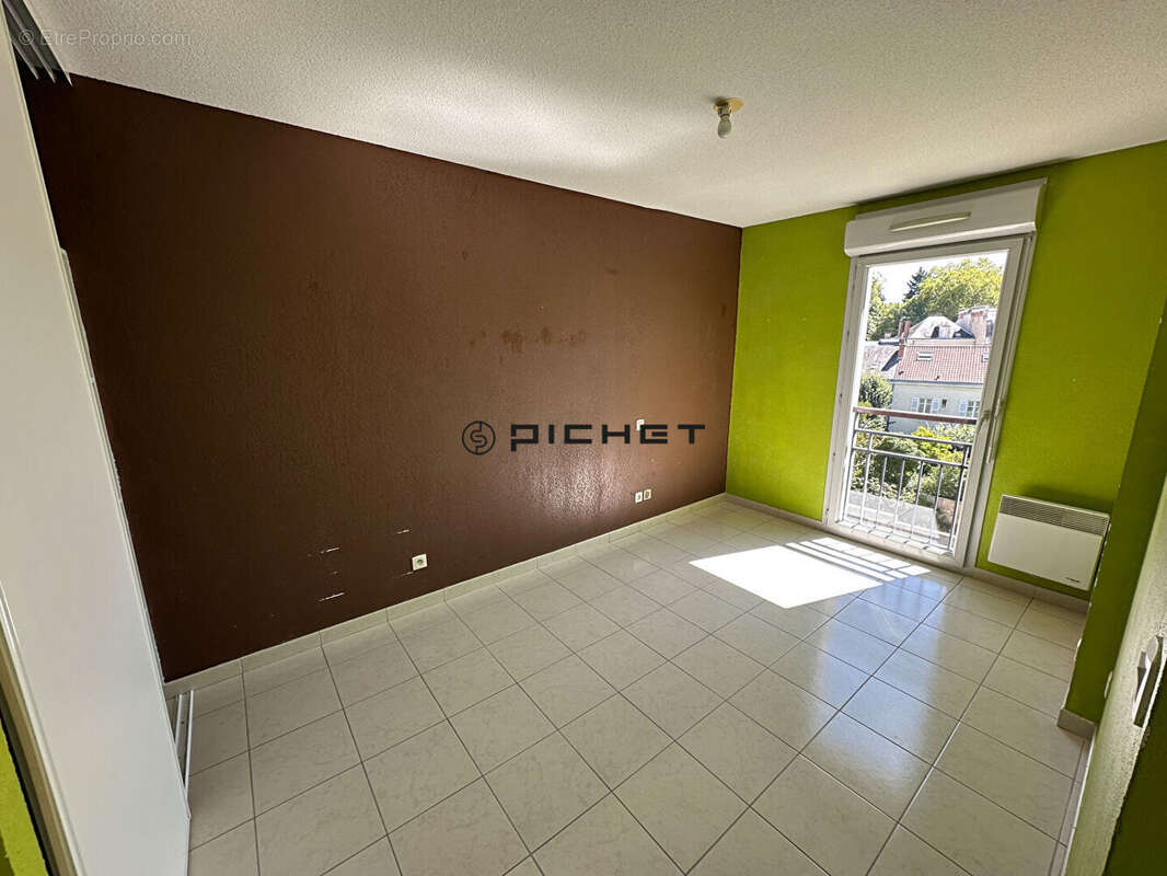 Appartement T3 - Superbe Terrasse - Parking réservé - photo 8