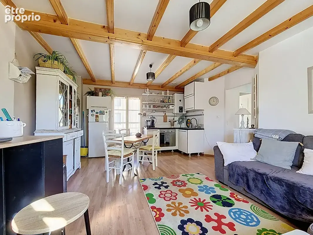 Neuville-sur-Saône - T3 de 58,44m² avec parking et faibles charges - photo 3