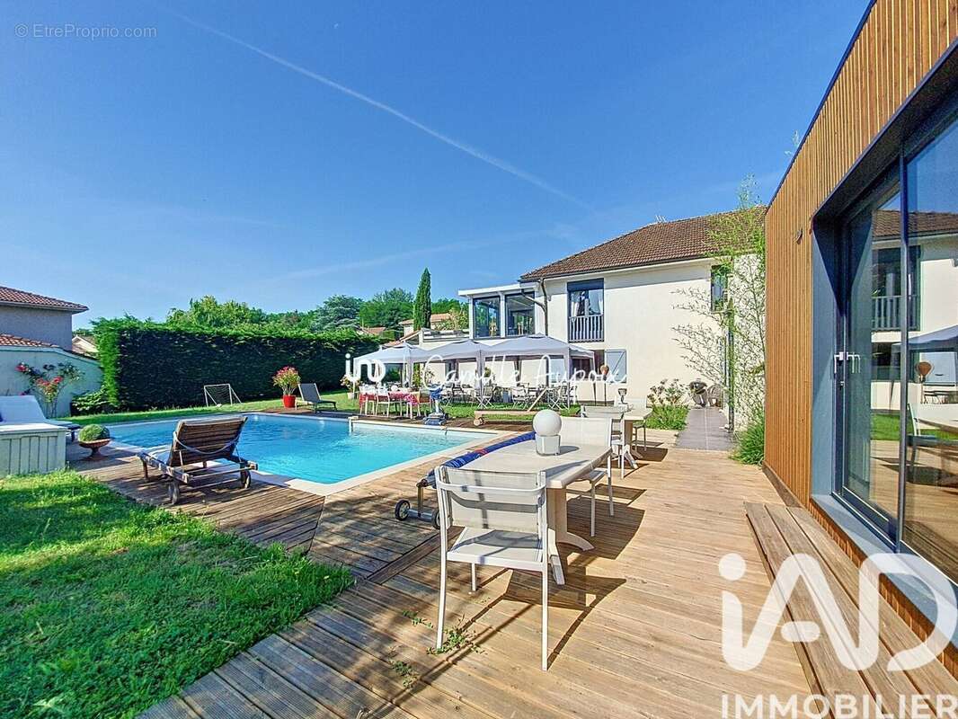 Photo 2 - Maison à SATHONAY-VILLAGE