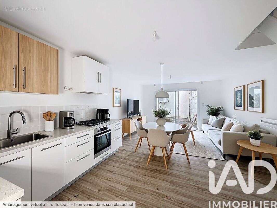 Photo 1 - Maison à SURGERES