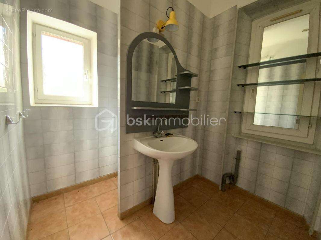 Maison à RIBAUTE-LES-TAVERNES