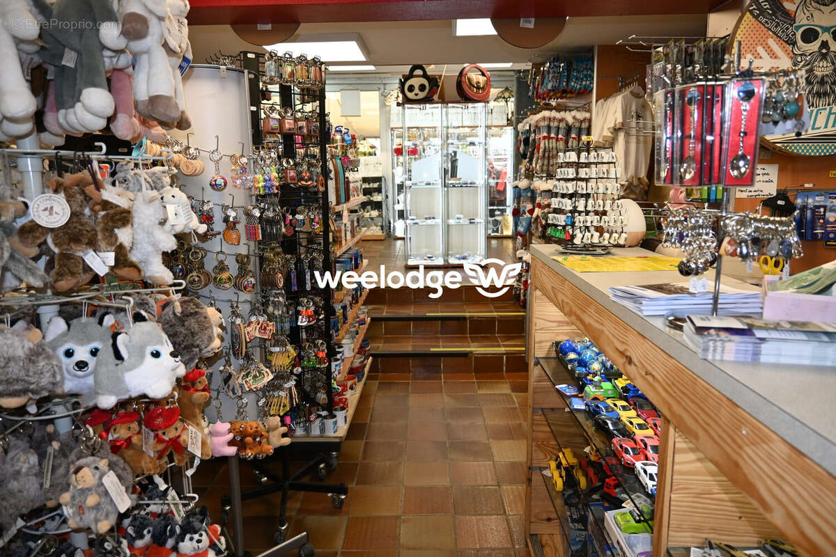 2eme Salle - Commerce à BAGNERES-DE-LUCHON