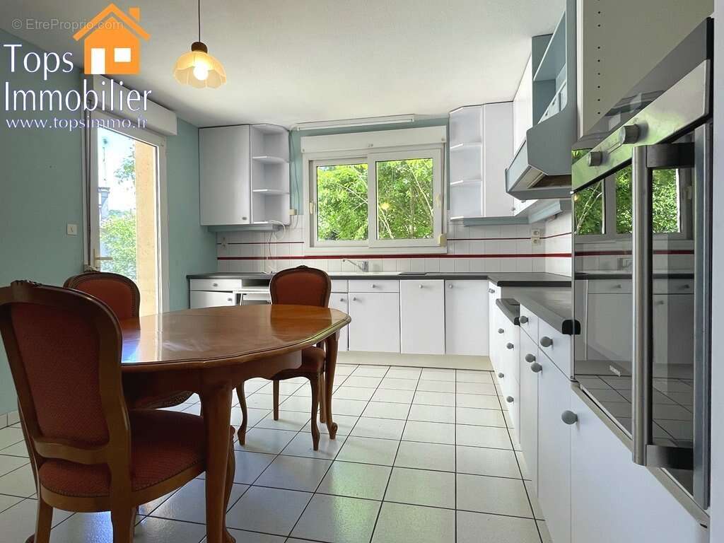 Maison à VILLEFRANCHE-DE-ROUERGUE
