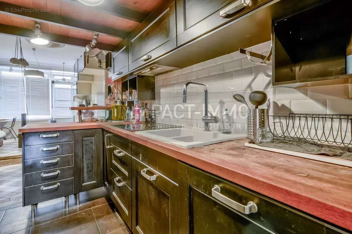 Appartement à PARIS-18E