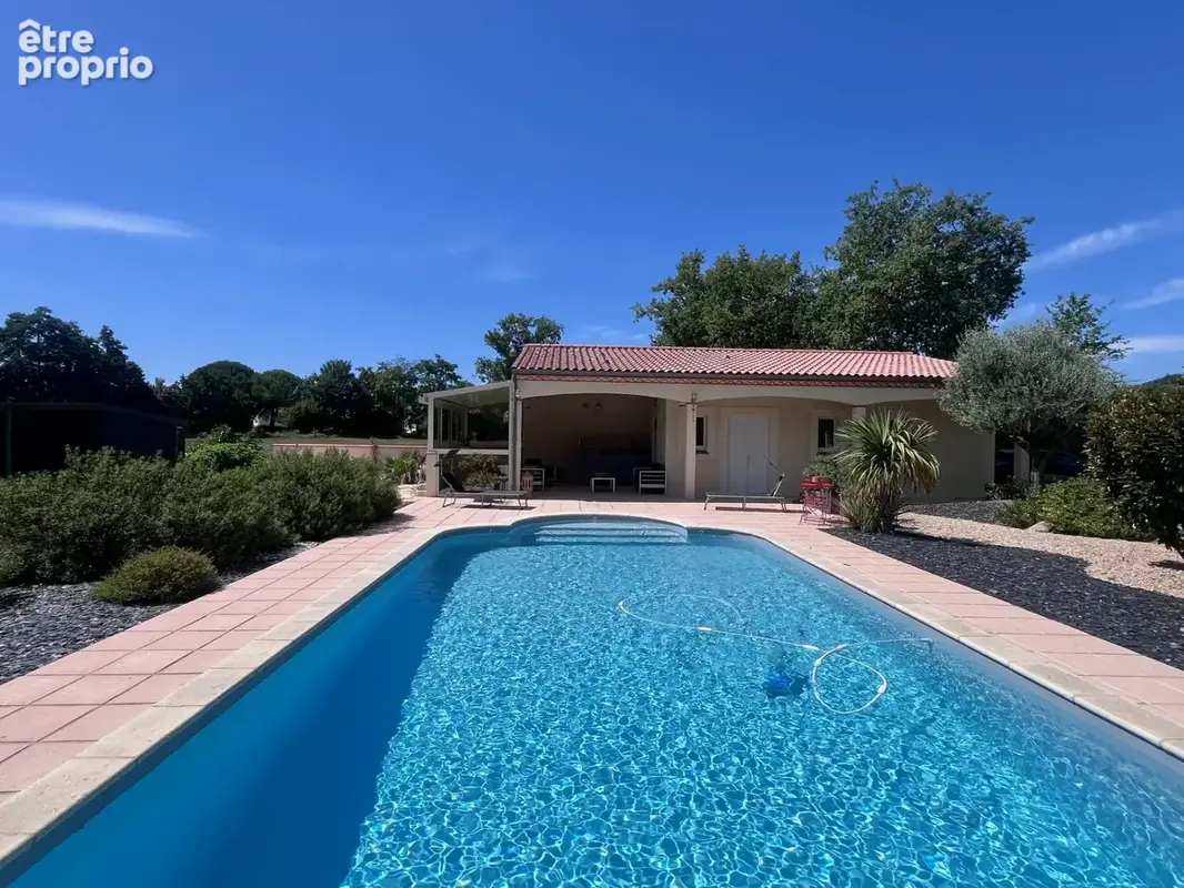 Maison 6 pièces avec piscine et parc paysager - photo 15
