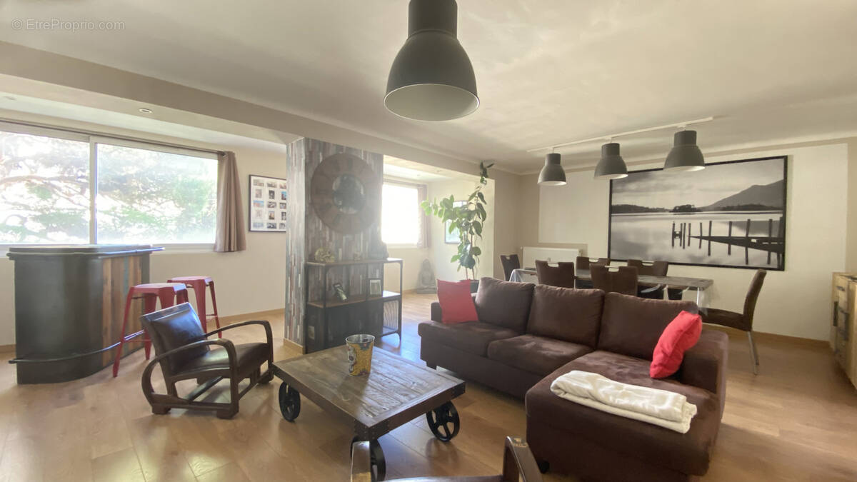 Appartement à LE PONTET