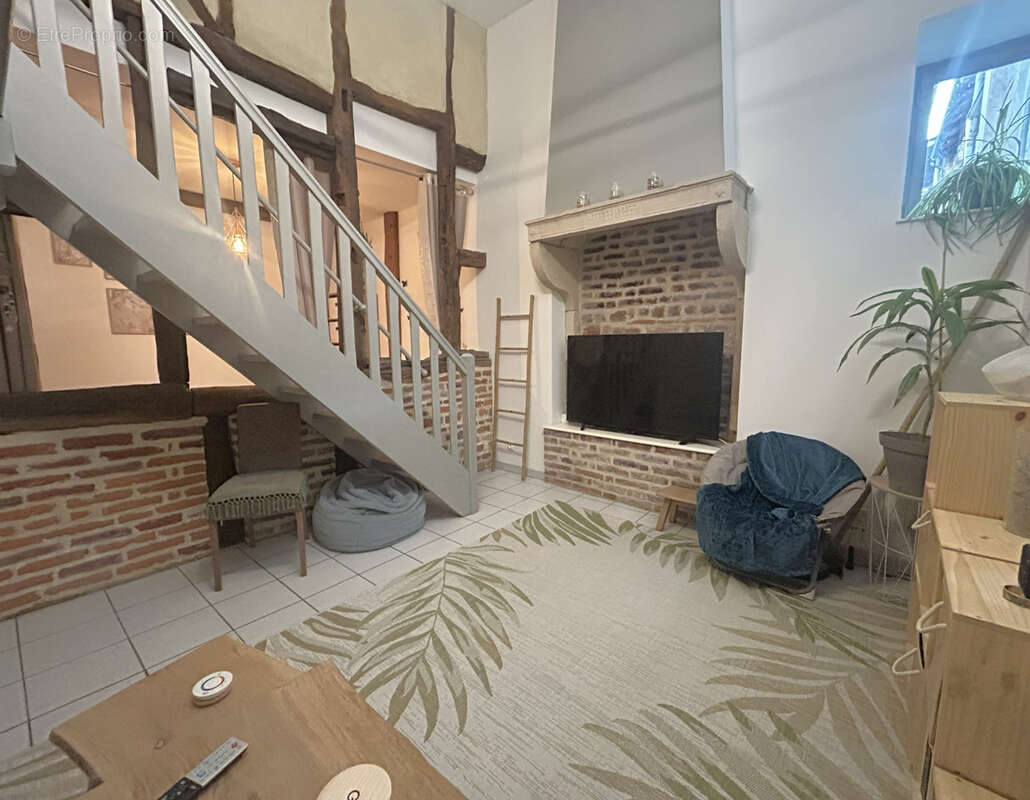 Appartement à CHATILLON-SUR-CHALARONNE