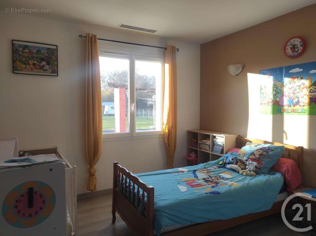 Maison à SAINT-SEURIN-SUR-L&#039;ISLE