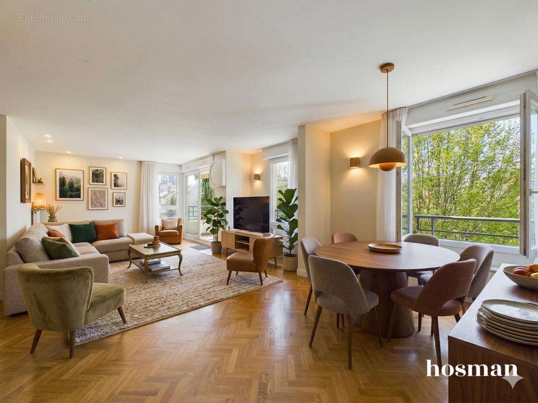 Appartement à LA GARENNE-COLOMBES