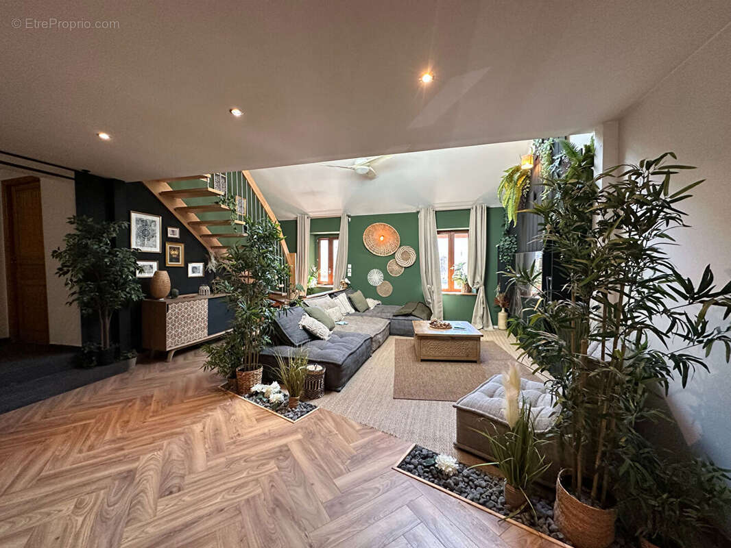 Appartement à ALBERTVILLE