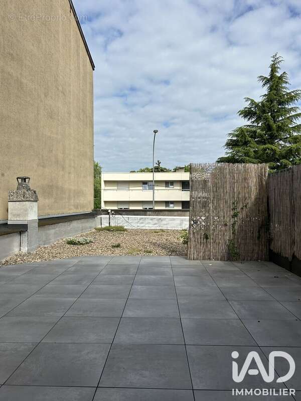 Appartement 256 m² à Montigny-Les-Metz  - photo 8