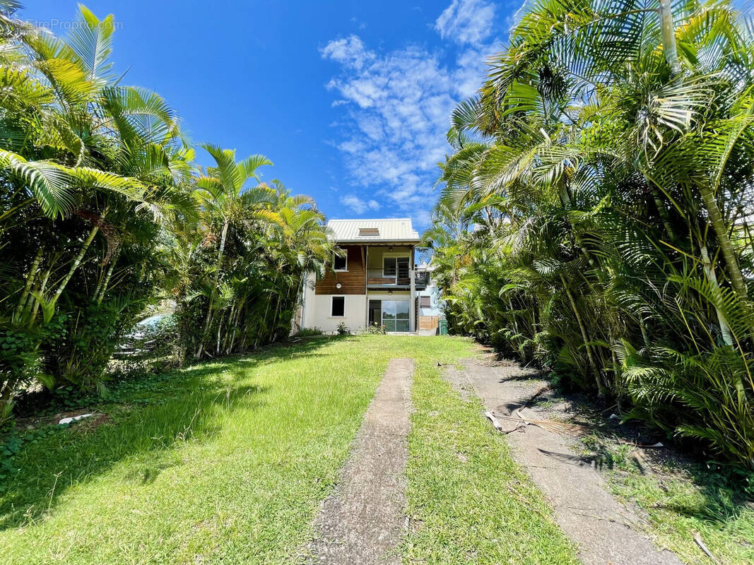 Maison à SAINT-DENIS