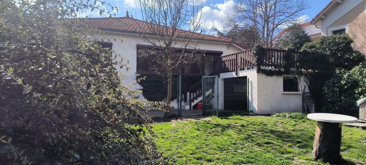 Photo 2 - Maison à SAINT-ETIENNE