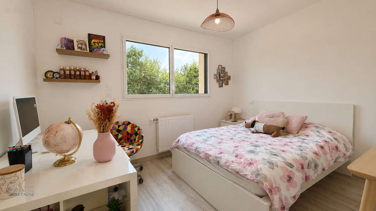 Maison contemporaine - 146,05 m2 - terrain 661 m2 - SAINT-RENAN - photo 11