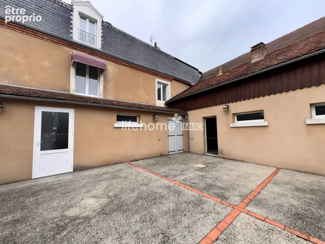 Maison 7 pièces 245 m² à vendre à Villedieu-Sur-Indre (36320) - photo 5