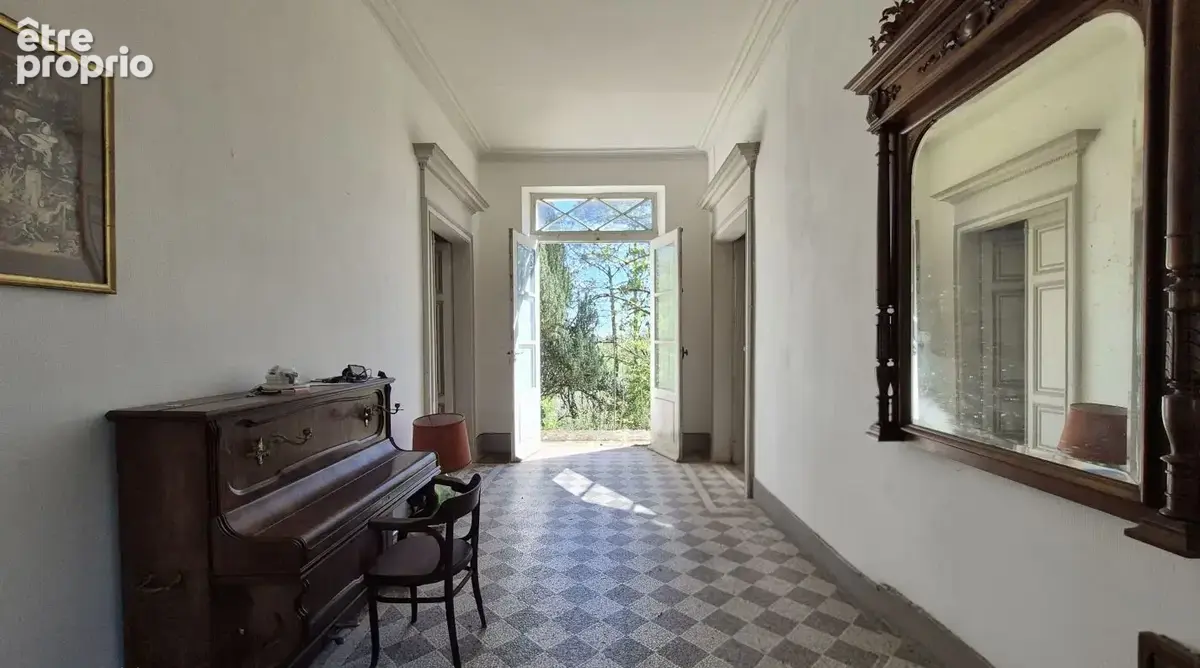 Maison 465 m² à Graulhet  - photo 3