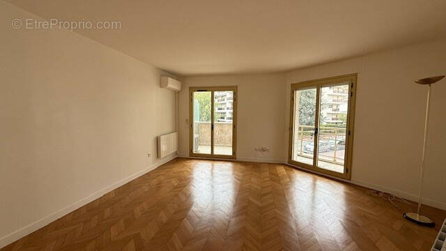 Appartement à LEVALLOIS-PERRET