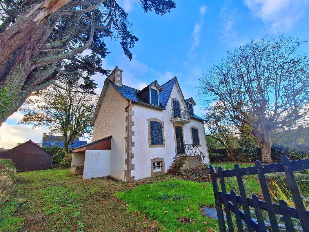 Maison à PLOUGASNOU