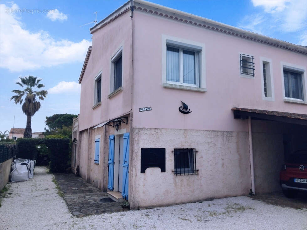 Maison à HYERES