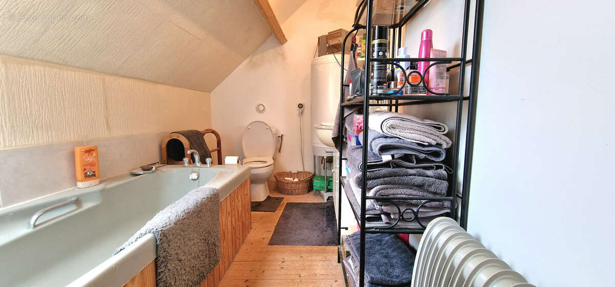 Maison à LA CHAPELLE-GLAIN