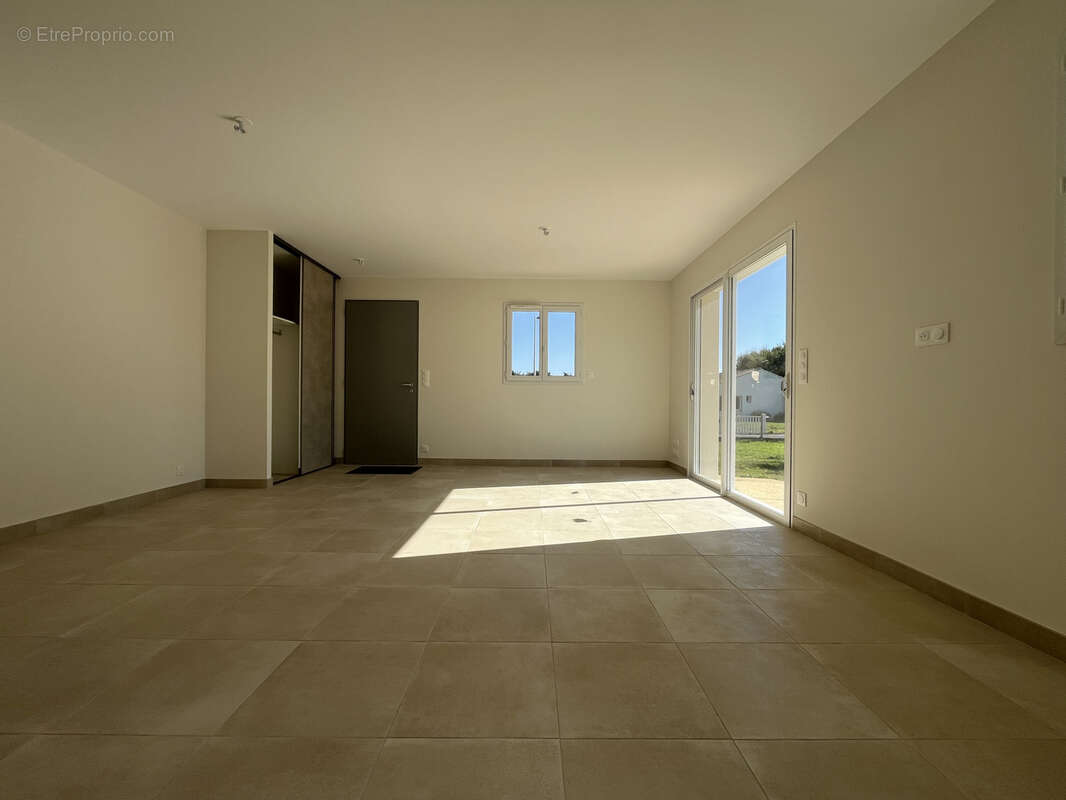 Maison à LES MATHES