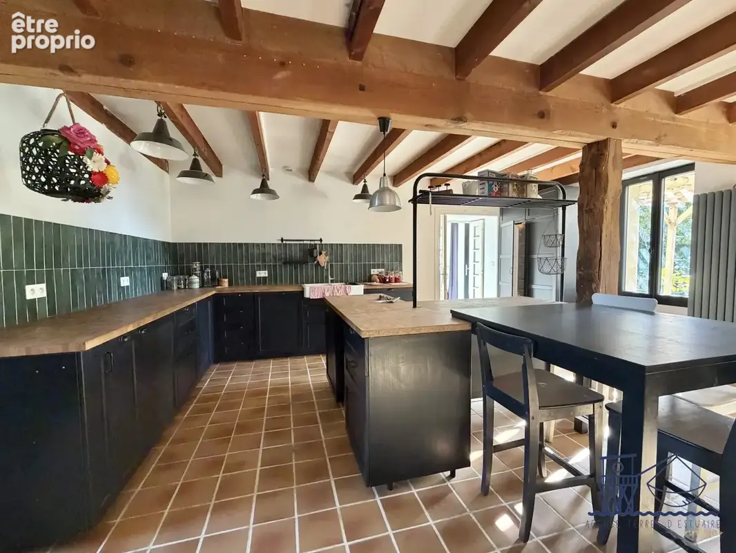 Maison 7 pièces 330 m² à vendre à Clion (17240) - photo 9