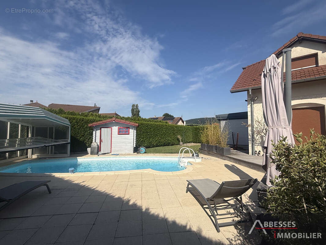 En exclusivité - saint etienne les remiremont : jolie propriété avec piscine - photo 4