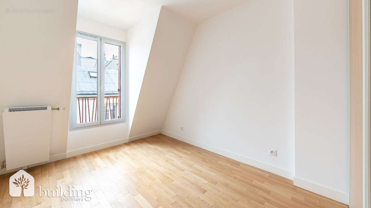 Appartement à PARIS-17E