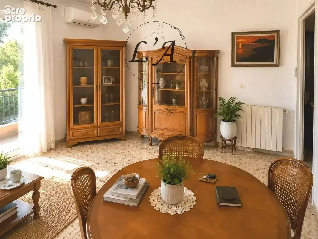AJACCIO – Beau T2 de 58 m², terrasse et parking - photo 6