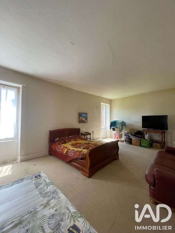 Maison 153 m² à Arfeuilles  - photo 9