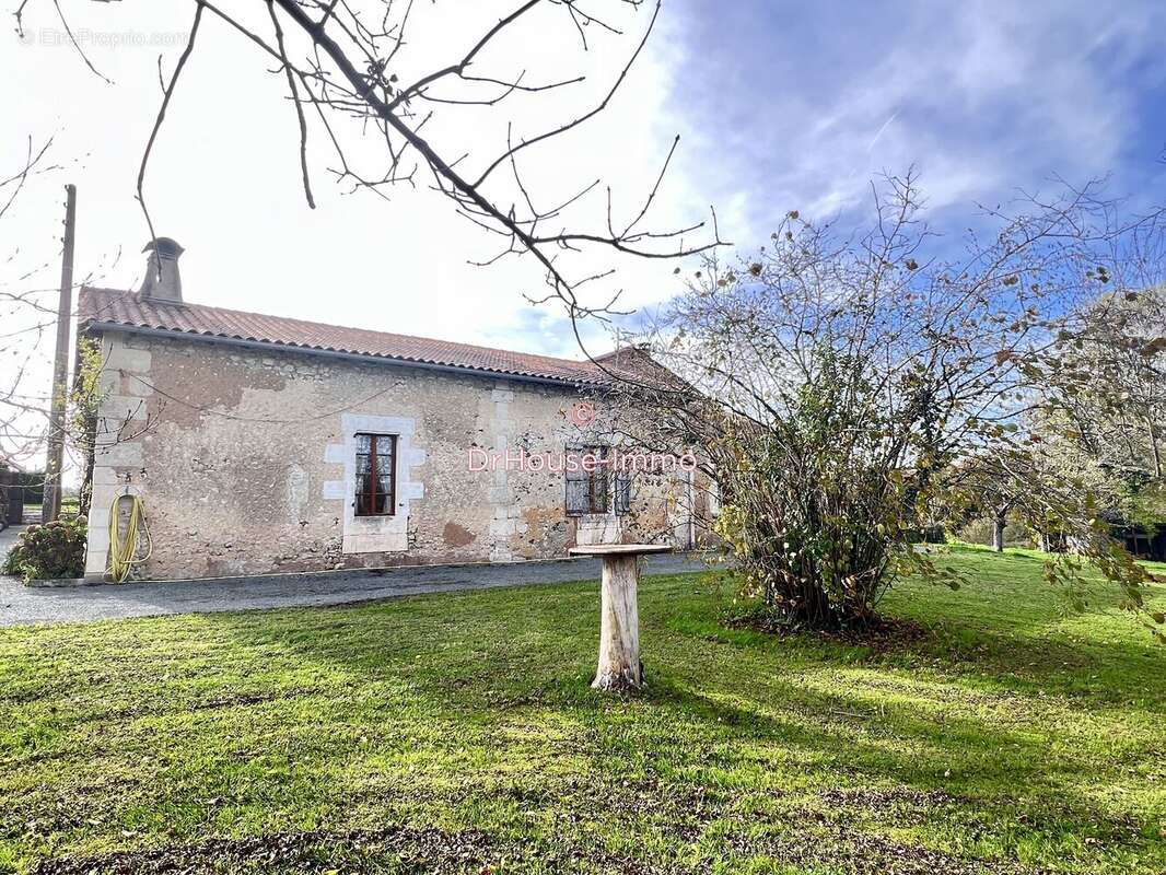 Maison à RIBERAC