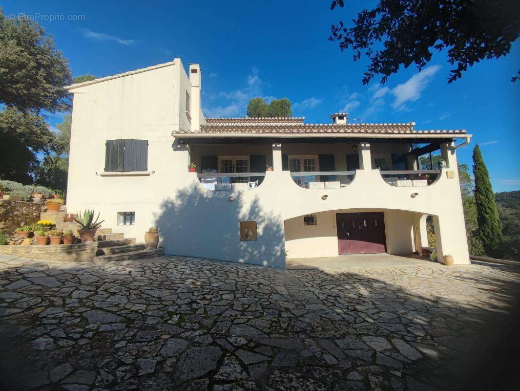 Maison à BAGNOLS-SUR-CEZE