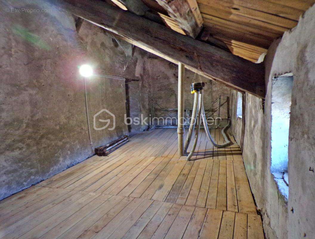 Appartement à SAINT-PONS-DE-THOMIERES