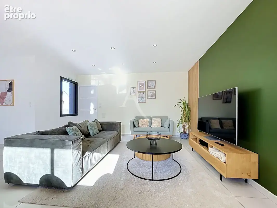 Longué-jumelles - maison contemporaine avec piscine, 5 chambres et plus de 184 m² habitables - photo 2