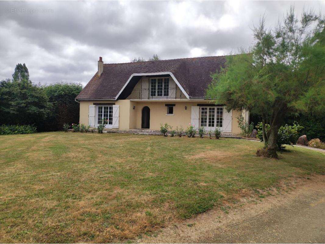 Maison 140 m² à Valframbert  - photo 2