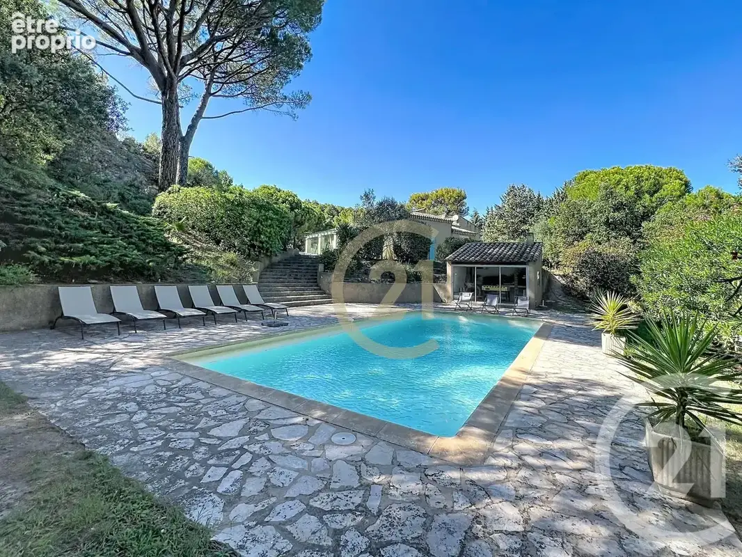 Maison 9 pièces 265 m² à vendre à Bagnols-Sur-Ceze (30200) - photo 11