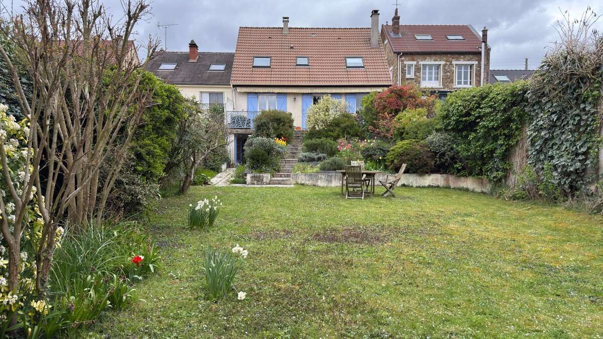 Maison à NEUILLY-SUR-MARNE