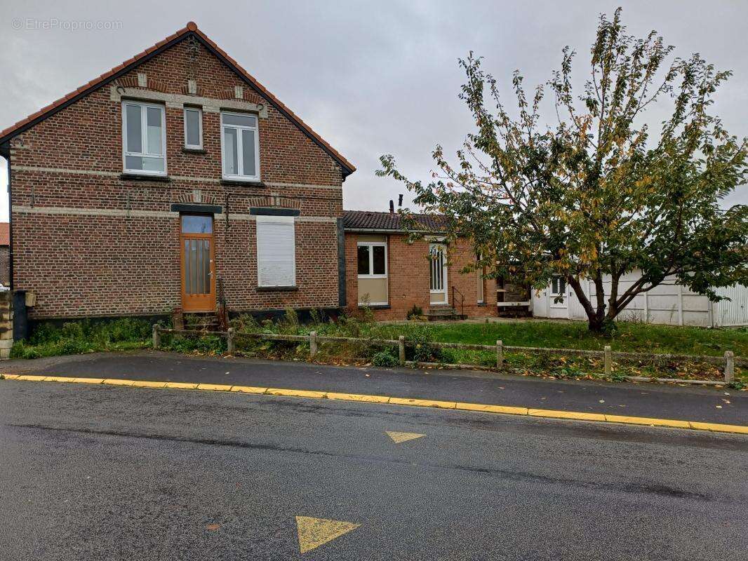 Maison à MARLES-LES-MINES