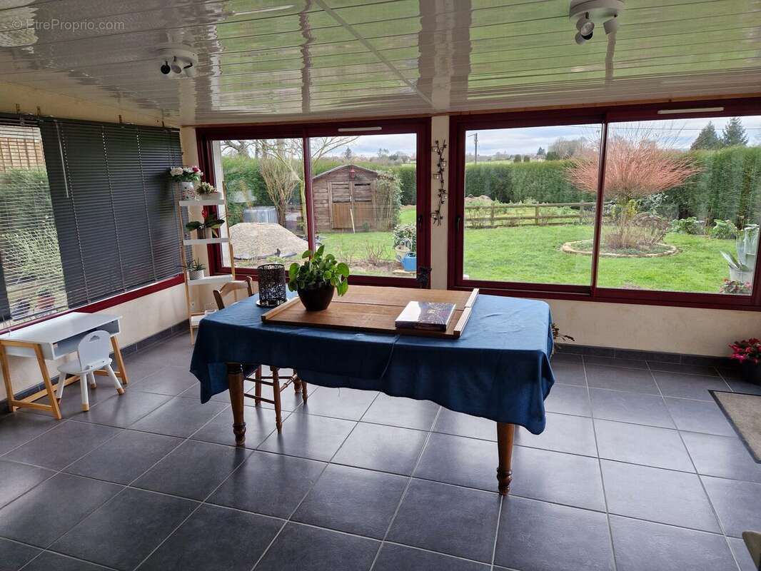 Maison à MONCE-EN-SAOSNOIS