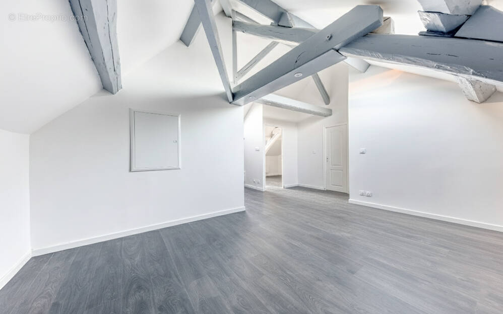 Appartement à GRISY-SUISNES