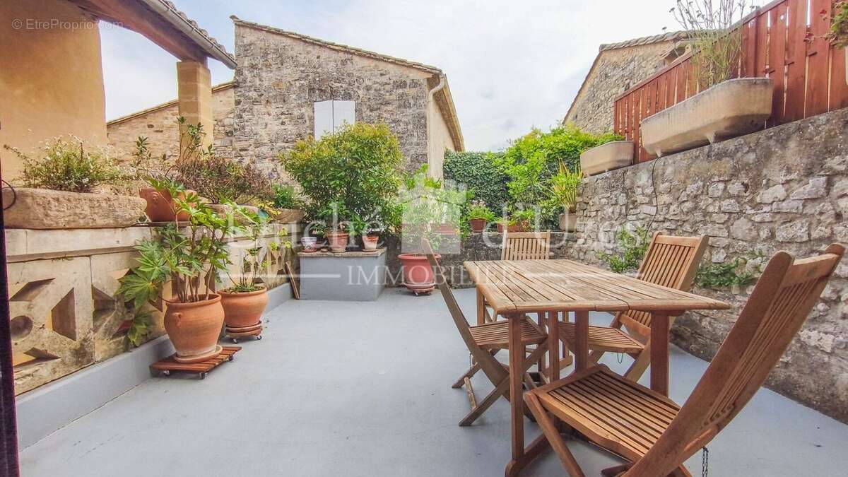 Photo 2 - Maison à UZES