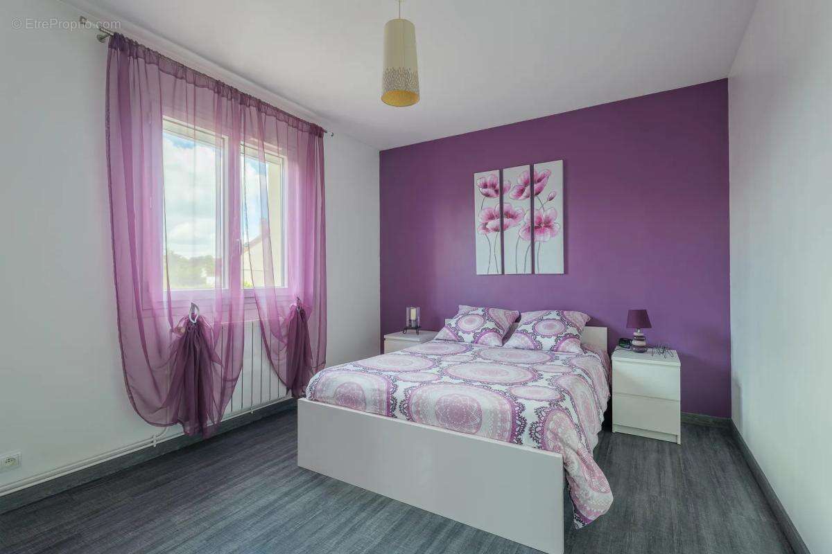 Maison de 9 pièces de 236 m² à Ozoir-la-Ferrière - photo 11
