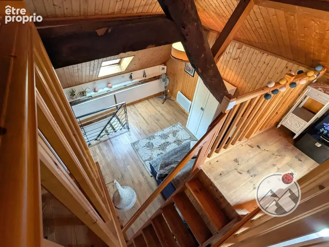 Centre ville d'Argelès-Gazost : maison de ville de caractère entièrement rénovée avec 2 chambres + mézzanine - photo 16