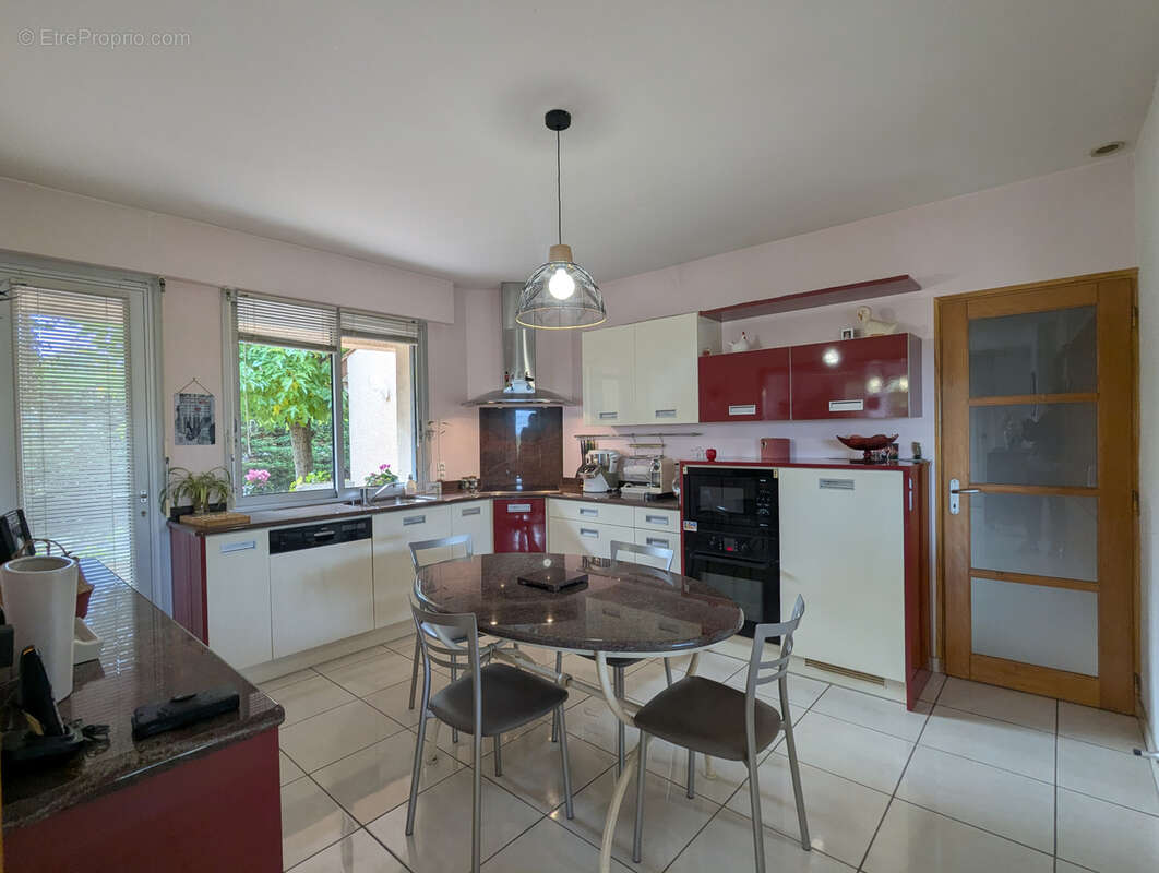 Maison à LISLE-SUR-TARN