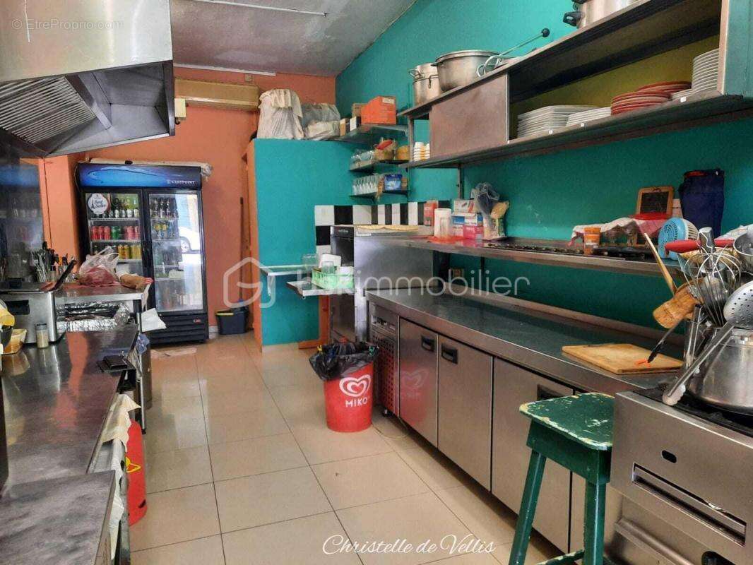 Commerce à POINTE-A-PITRE