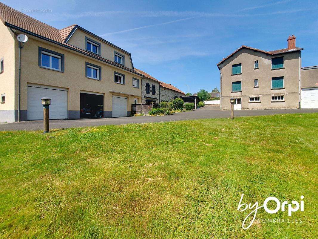 Maison à SAINT-GEORGES-DE-MONS