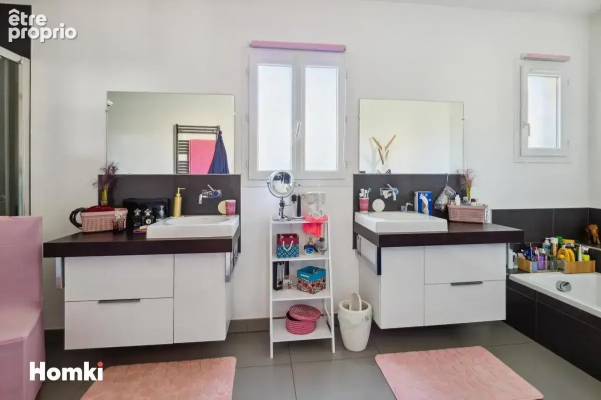 Maison/Villa T5 de 210 m² à Le Cannet-des-Maures 83340 - photo 10