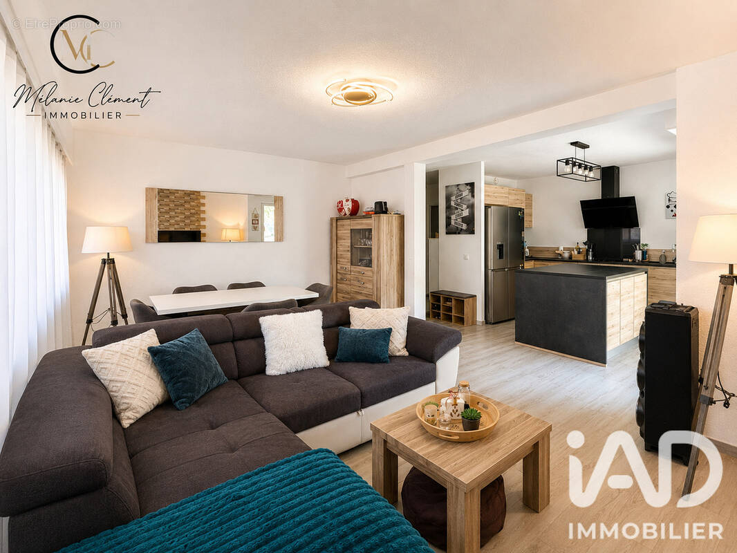 Photo 1 - Appartement à SIX-FOURS-LES-PLAGES